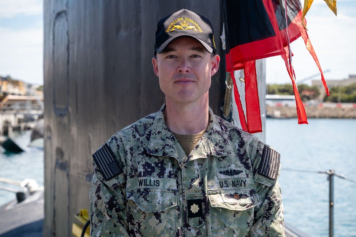 Virginia-class fast-attack submarine USS Minnesota arriving at HMAS Stirling in Western Australia