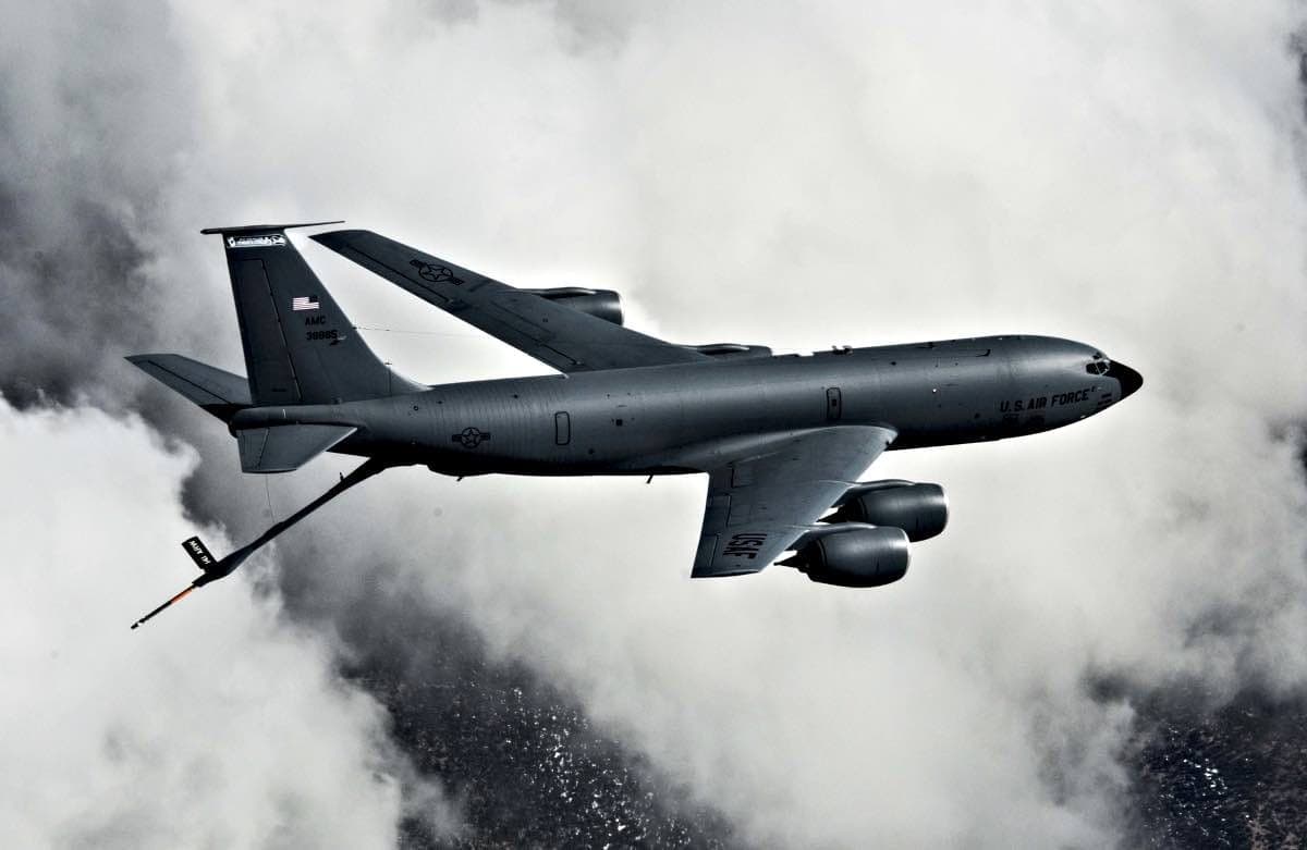 KC-135 Stratotanker before refueling operations