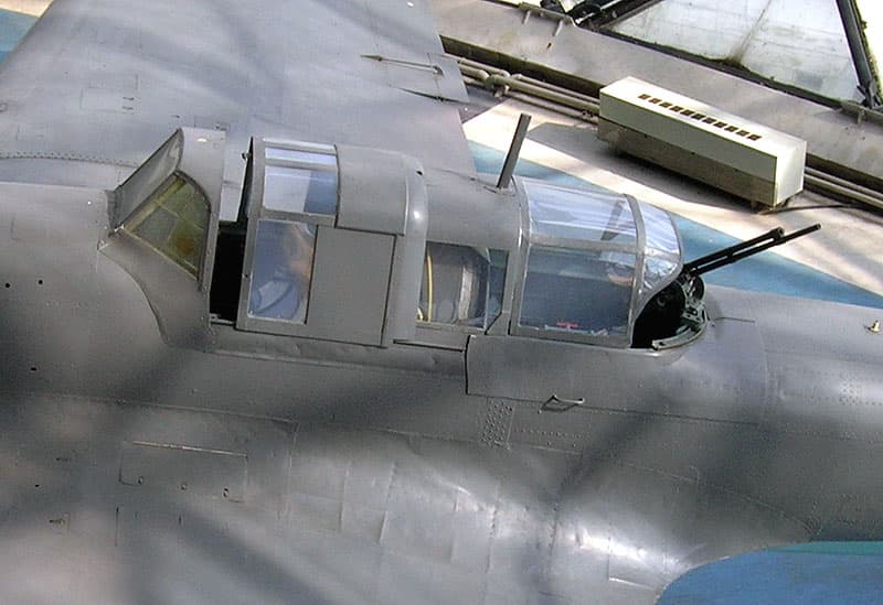 Il-2 Shturmovik cockpit and rear gunner position
