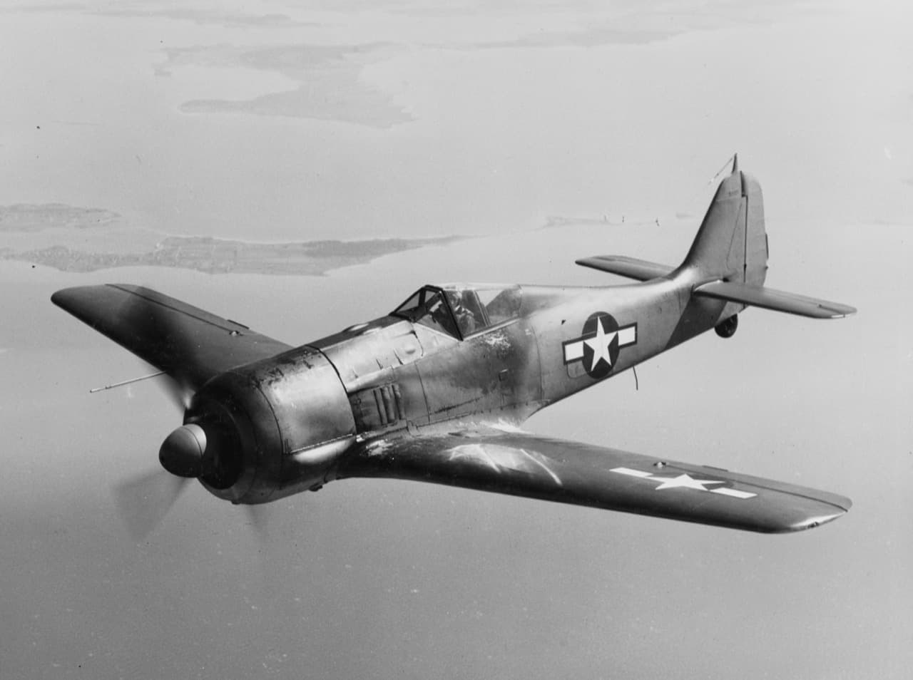Captured Focke-Wulf Fw 190A in US Navy markings being evaluated at NAS Patuxent River, 1944
