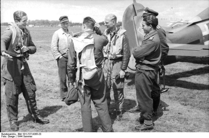 Luftwaffe fighter pilots beside Fw 190s before a mission, Western Front, 1944