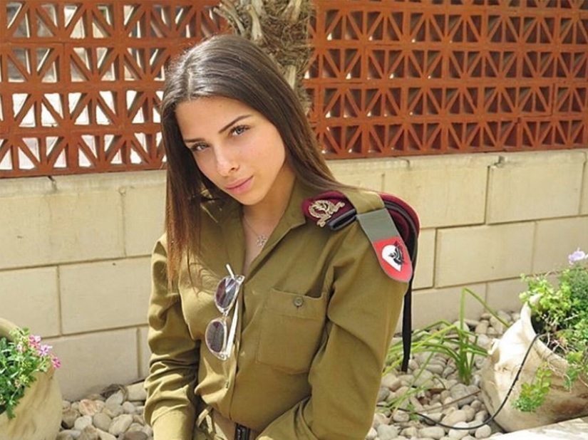 Female IDF soldier demonstrating hand-to-hand combat skills