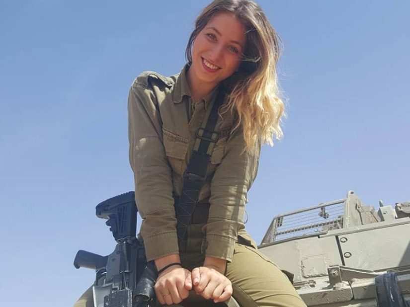 Female IDF soldiers training in desert conditions