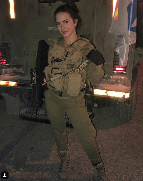 Former IDF woman working in a high-tech cybersecurity environment
