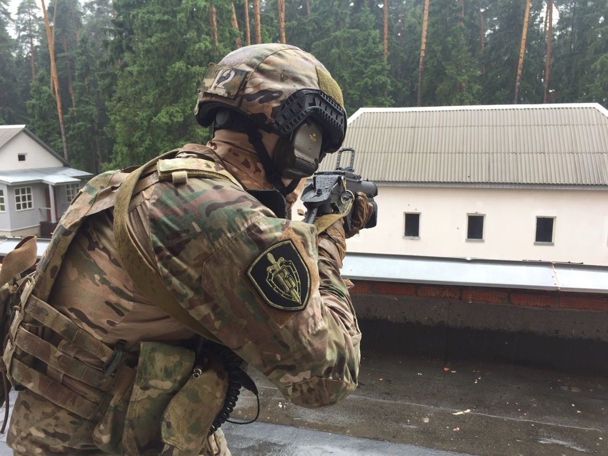 Russian Vympel special forces FSB operators during tactical training