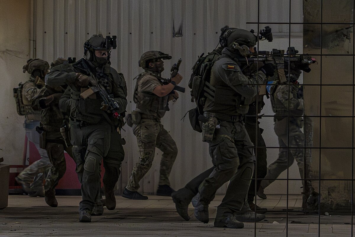 Portuguese DAE special forces naval divers during maritime operations