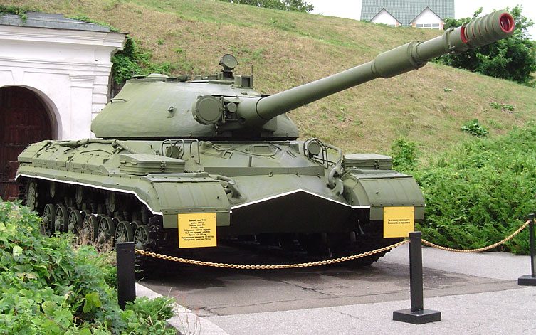 Soviet T-10 heavy tank on display showing its massive 122mm gun