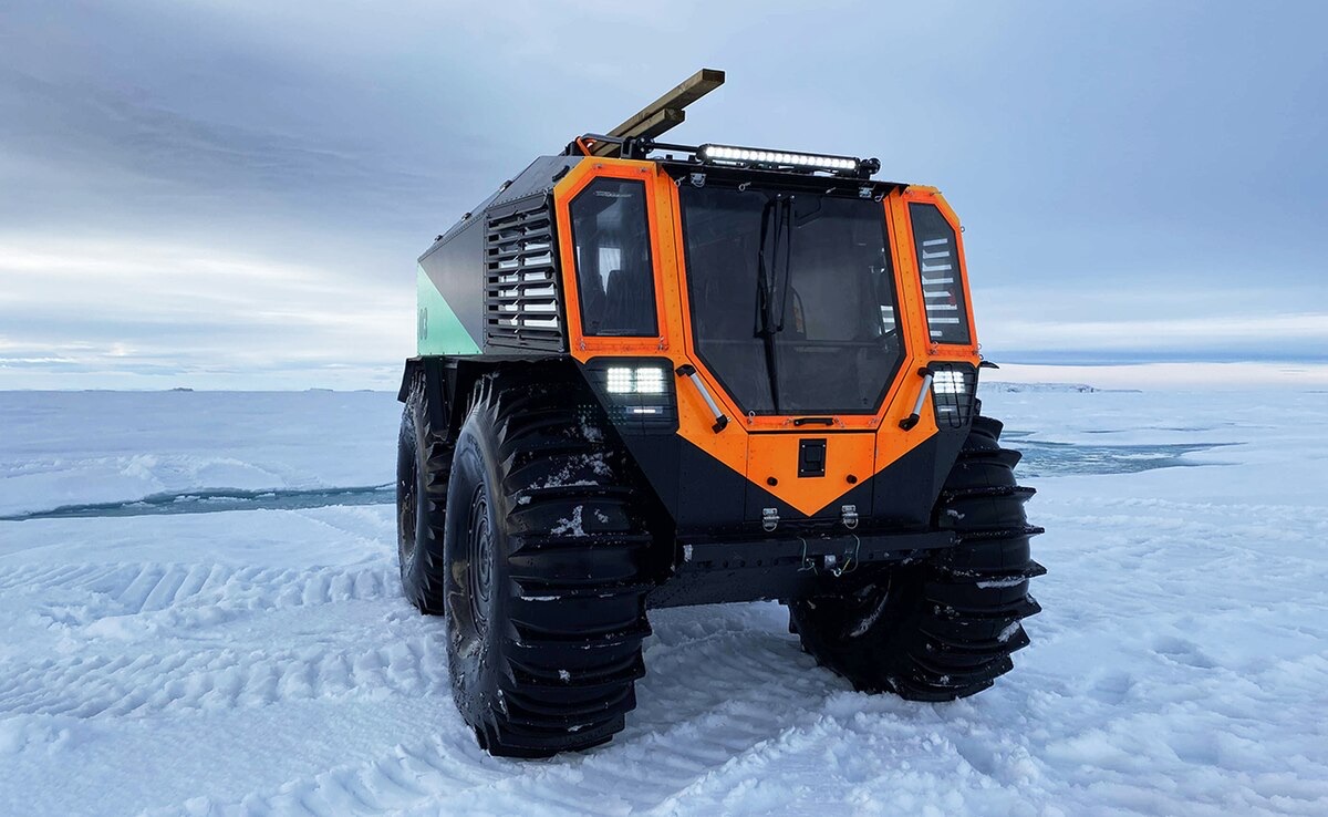 Sherp N 1200 all-terrain vehicle driving through extreme off-road conditions