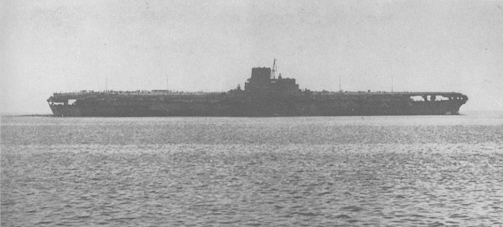 IJN Shinano aircraft carrier underway during sea trials in 1944