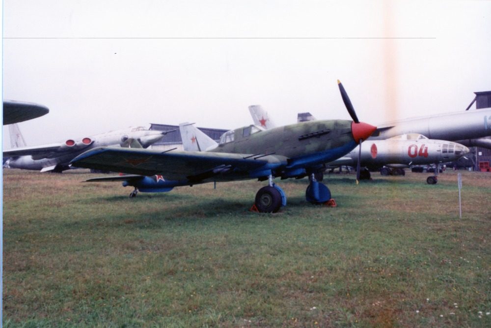 Sturmovik variant on outdoor museum display representing the massive production scale of the program