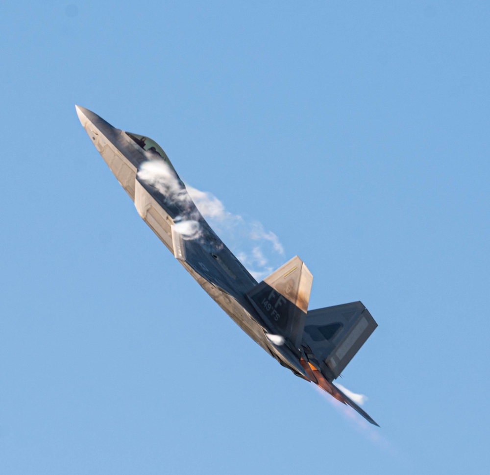 F-22 Raptor performing a maximum vertical climb during a demonstration flight