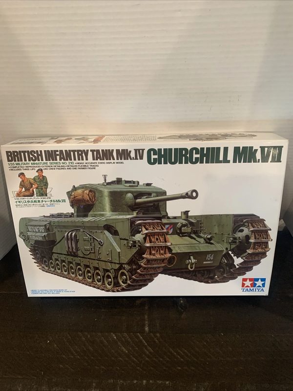 Tamiya 1/35 Churchill Mk.VII infantry tank model kit