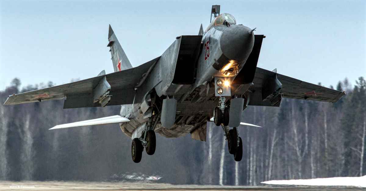 Mikoyan MiG-31 Foxhound
