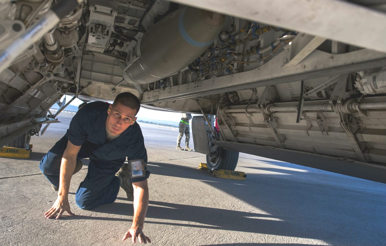 F-22 Raptor Bomb Check
