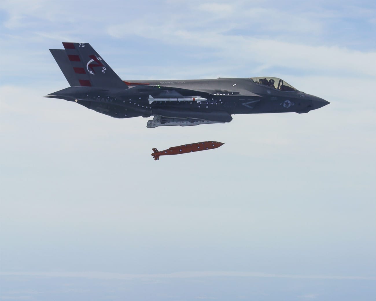 F-35 Lightning Bomb drop