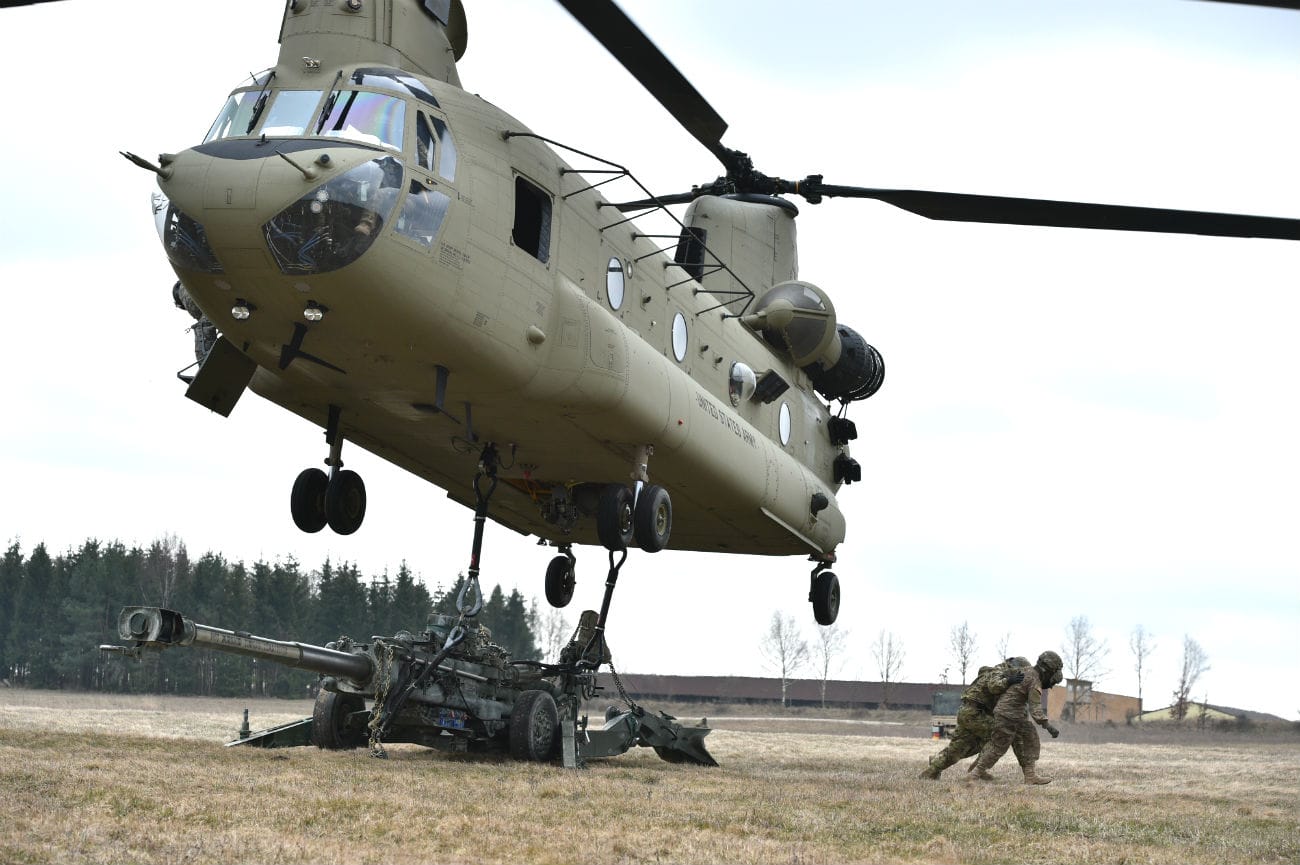 Ch-47 Chinook Images Military Helicopter