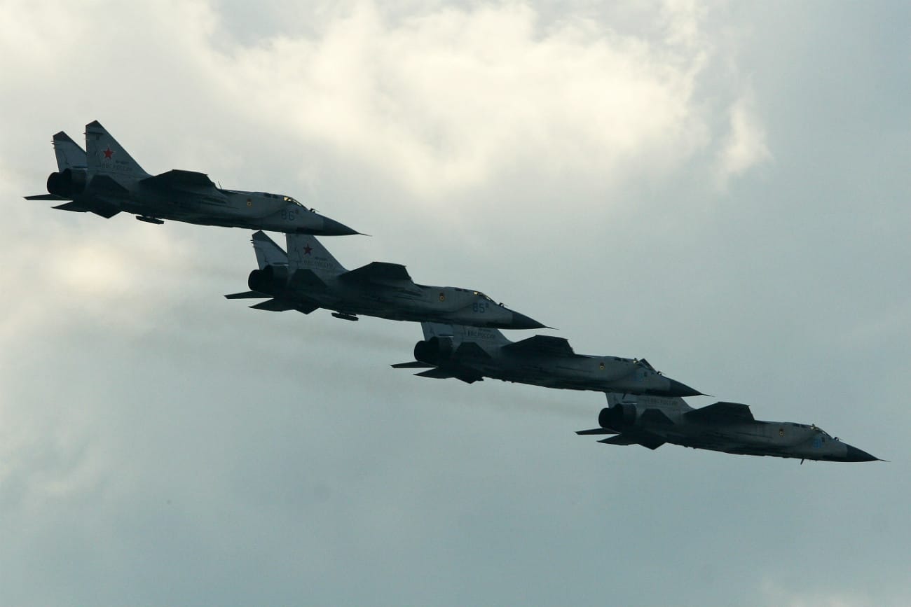 MiG-31 Foxhounds formation