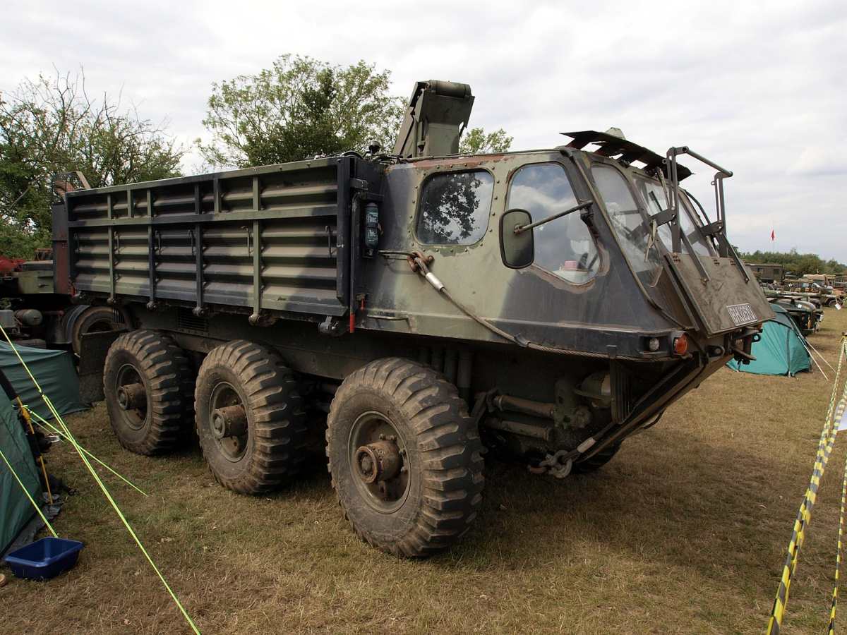Alvis Stalwart (FV623)